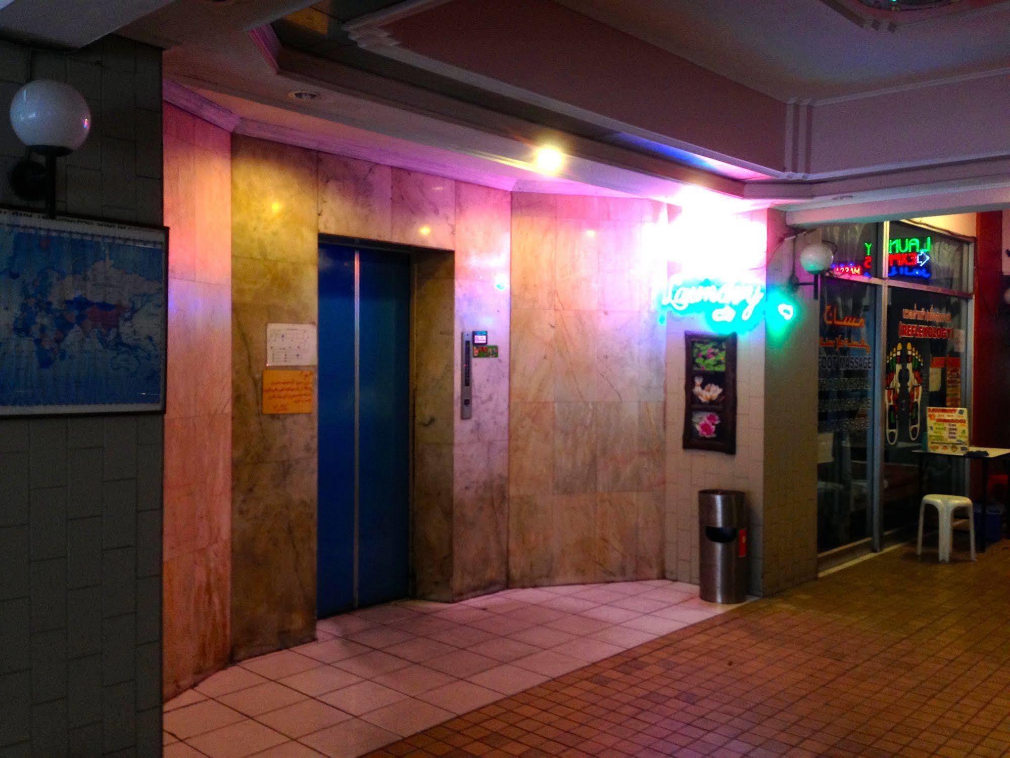 Cherry Hotel Pattaya Bagian luar foto