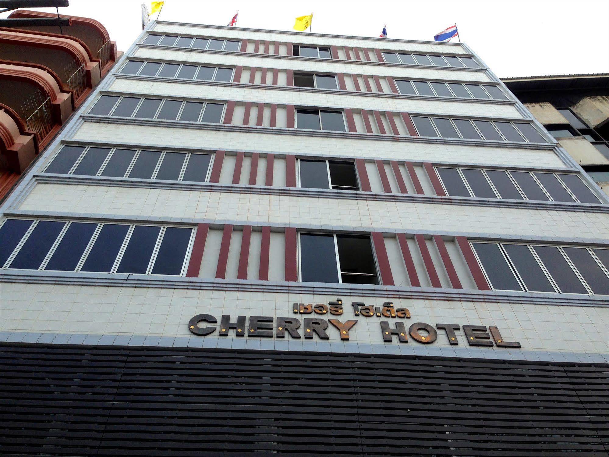 Cherry Hotel Pattaya Bagian luar foto